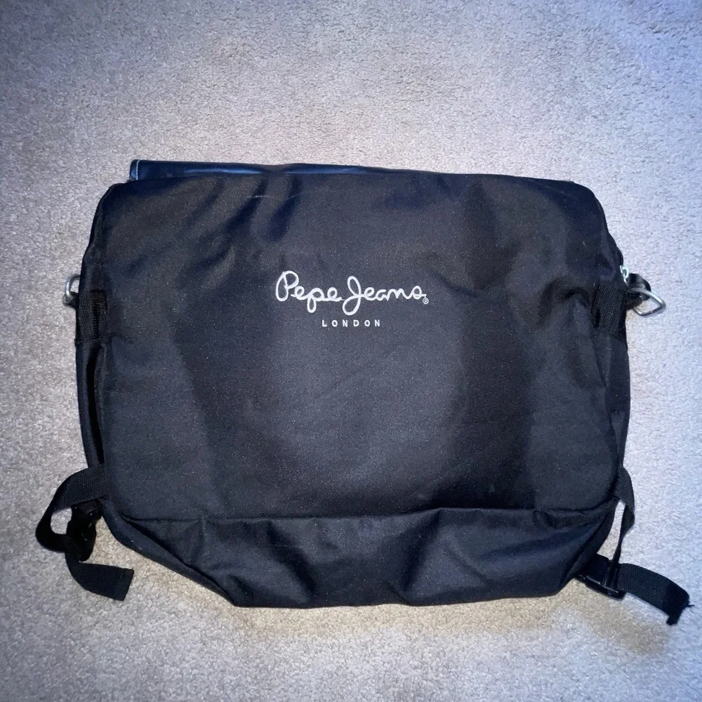 Vintage 1980's Pepe Jeans Large Black Messenger Shoulder Bag